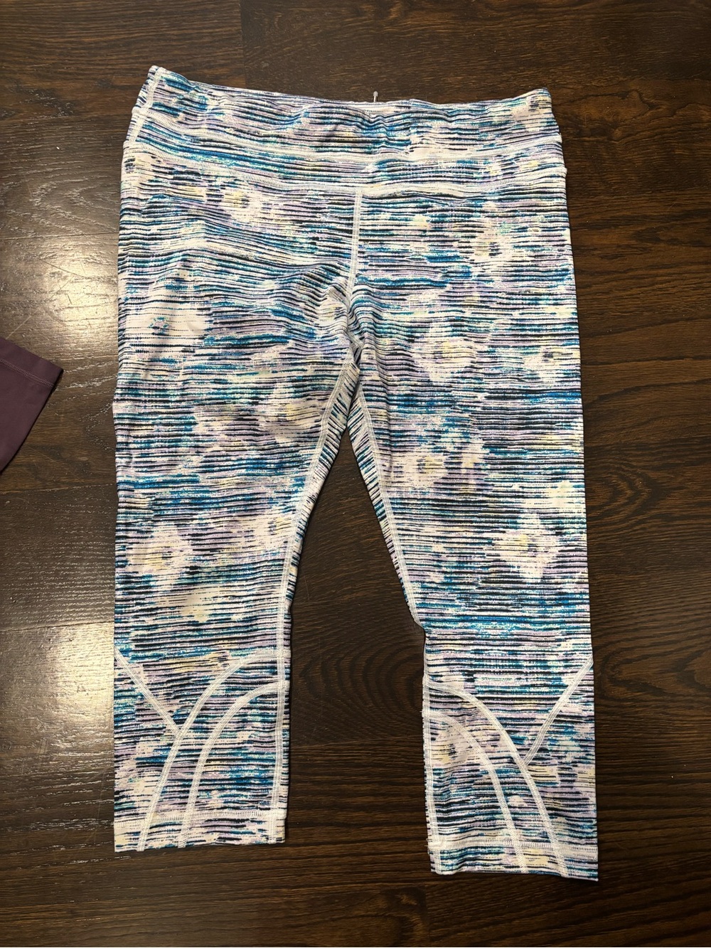 lululemon athletica Blue Floral Patterned Capri Leggings